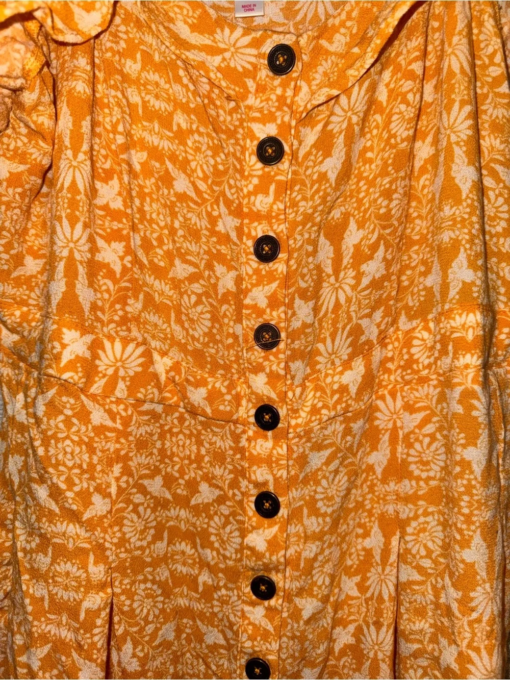 Women's Yellow Floral Button-Front Sundress size 1X (fits like an XL- 1X) - Picture 3 of 4
